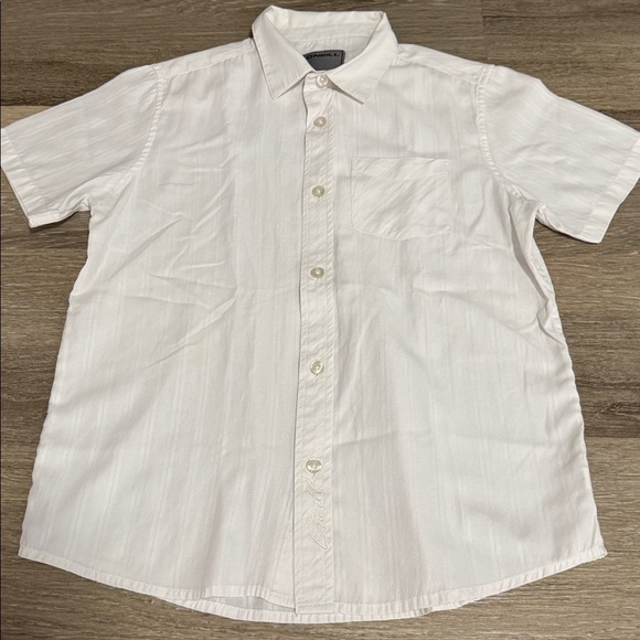 O'Neill Other - O'Neill Boys White Short Sleeve Button-Down Shirt